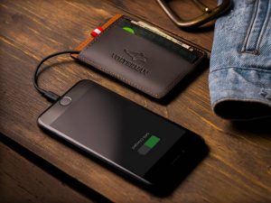 泥棒に逆襲できるスマート財布「Volterman」