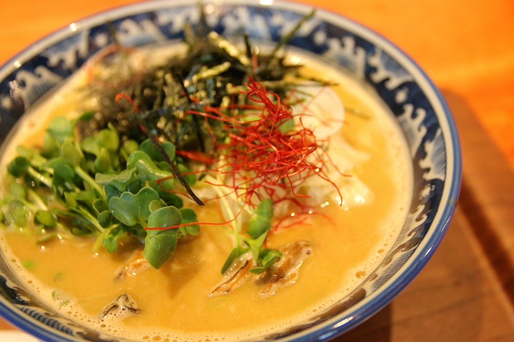 麺や佐市　牡蠣ラーメン