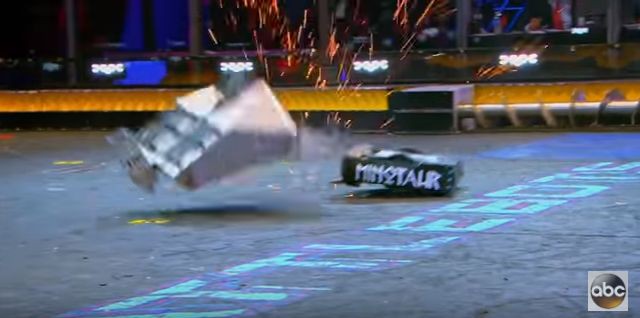 「BattleBots」BlackSmith VS Minotaur