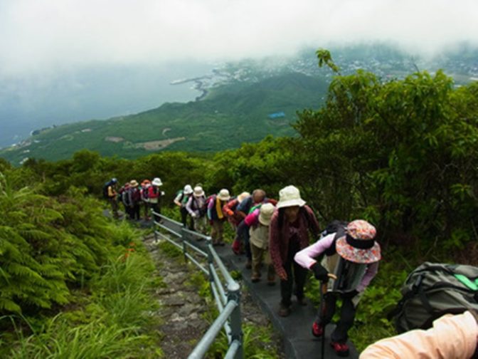 週末に家族で行きたい!東京日帰り登山おススメ15選