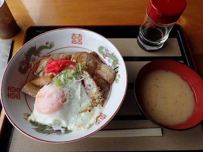 荒川小屋の丼