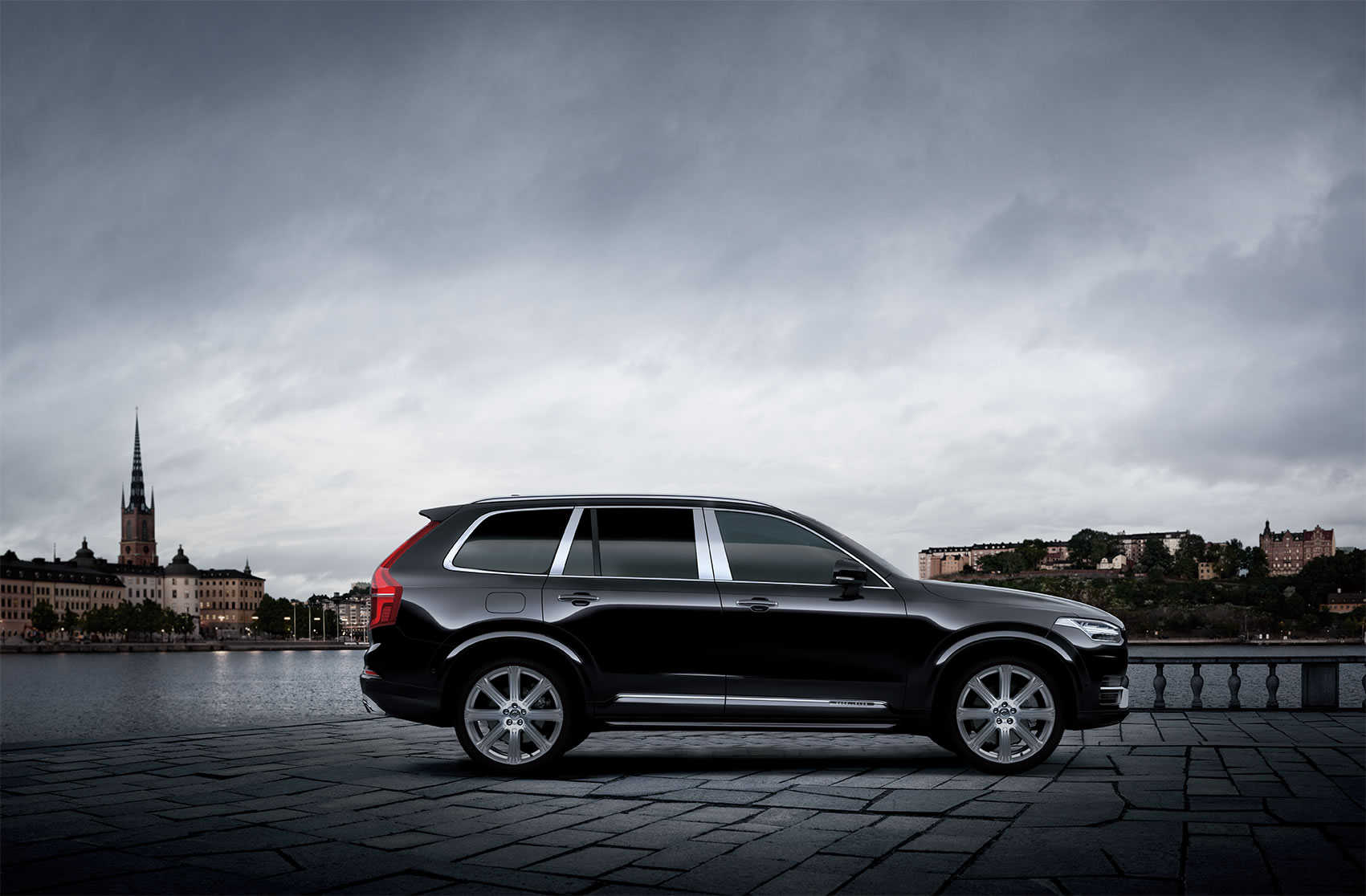 XC90 T8 Twin Engine AWD Excellence（以下XC90 Excellence）
