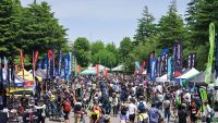ロードバイクの乗り比べイベント開催。大阪・東京