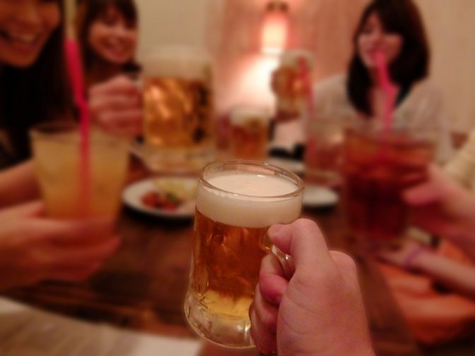 医師が語る。「糖尿病になるとアルコールが飲めない」は誤解だった