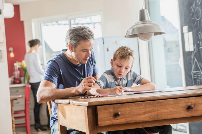 子供を働き者にしたかったら、自分は働かないこと?!